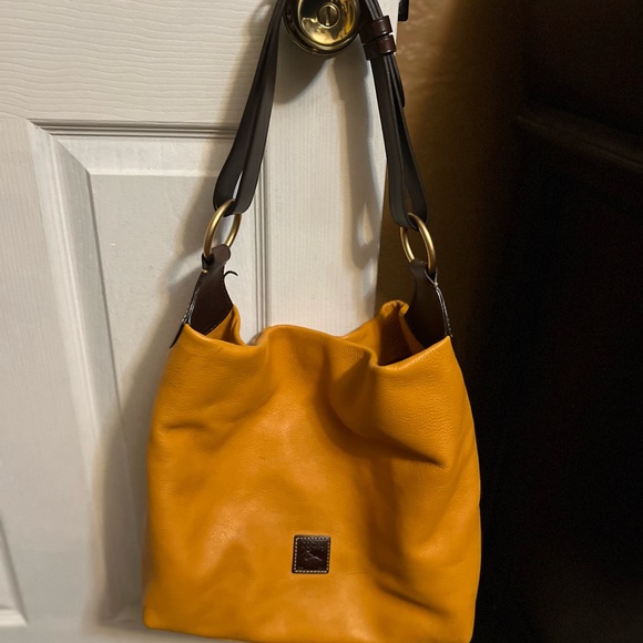 Dooney & Bourke Oring Orange Sunset Large Hobo Leather Purse - Picture 2 of 11